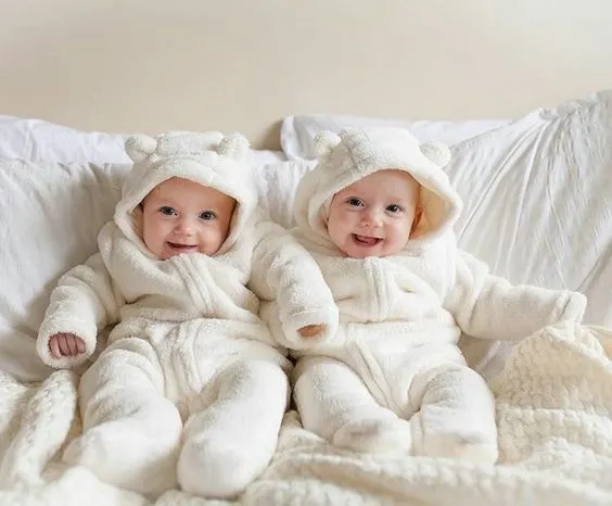 Enchanting Dreams: A Spellbinding Harmony of Twin Innocence That Captivates the Heart