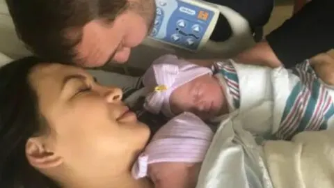 Nick Vujicic Welcomes His Miraculous Twin Daughters, Ushering in a New Era of Joy and Bliss