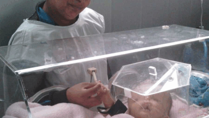 I Told Her, “Your Mom Is Here”: Mom Gives Birth to Daughter With Severe Birth Defects, Embraces Unconditional Love and Strength
